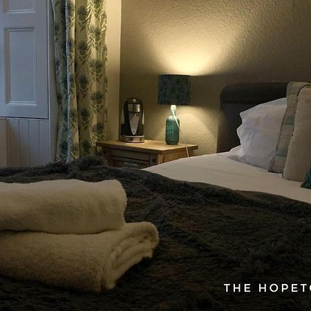 The Hopetoun Arms Hotel Leadhills Exterior photo