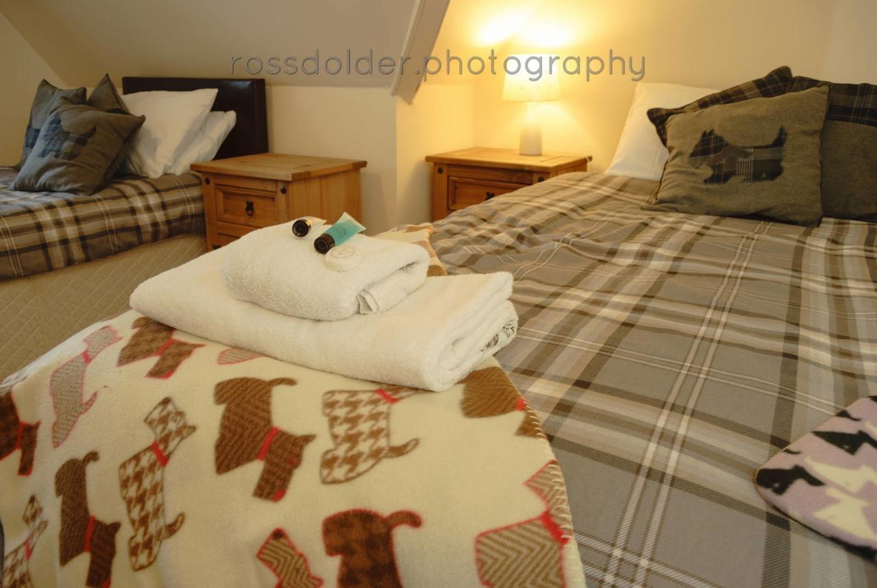 The Hopetoun Arms Hotel Leadhills Exterior photo